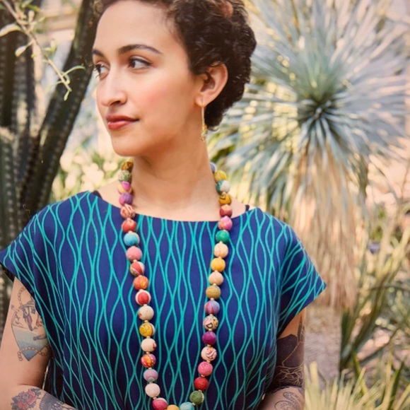 Kantha Garland Necklace - Picture 3 of 4